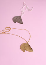 Load image into Gallery viewer, Double Moon Necklace