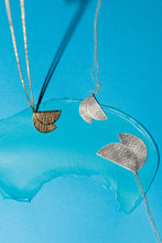 Load image into Gallery viewer, Double Moon Necklace